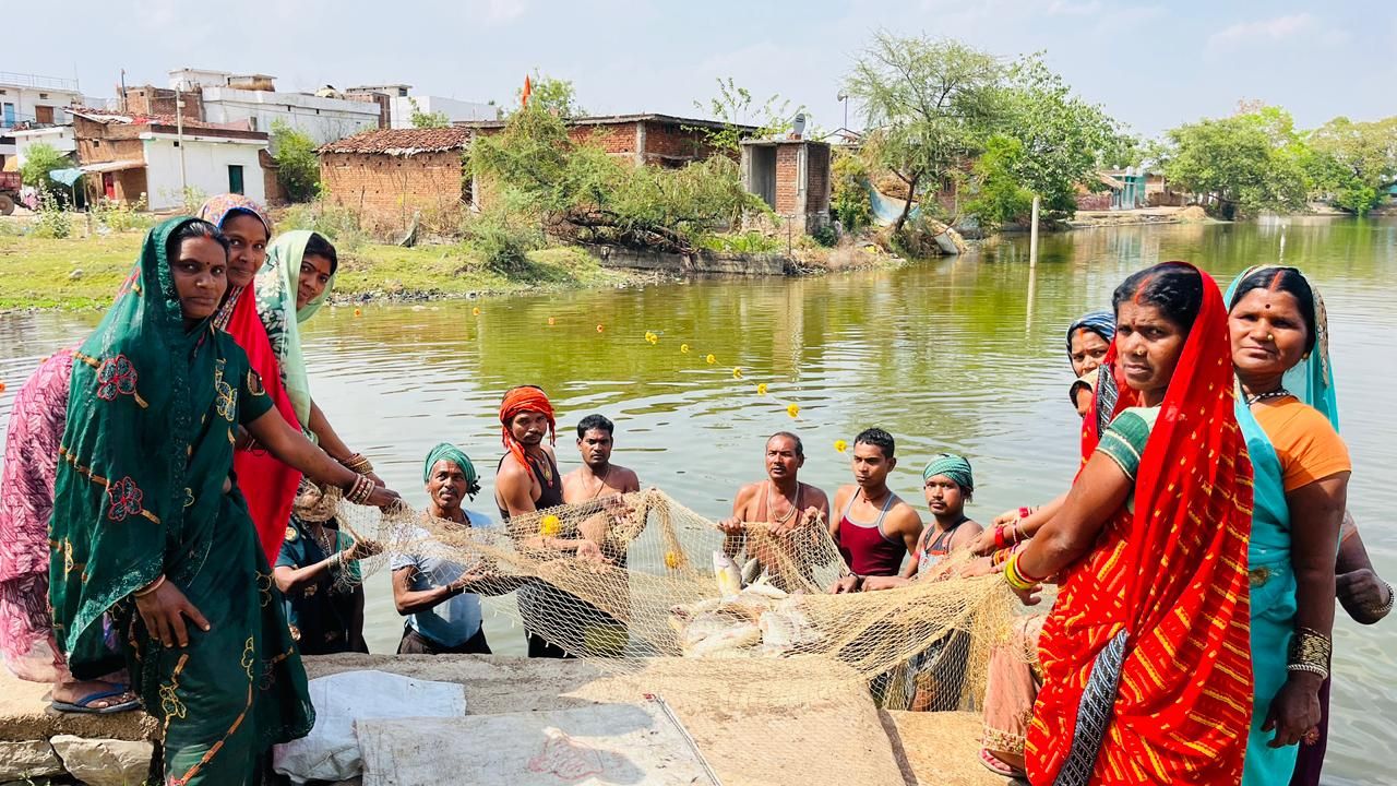 बिहान योजना से शुरू किए गए व्यवसाय ने बनाया आत्मनिर्भर, बनीं “लखपति दीदी”