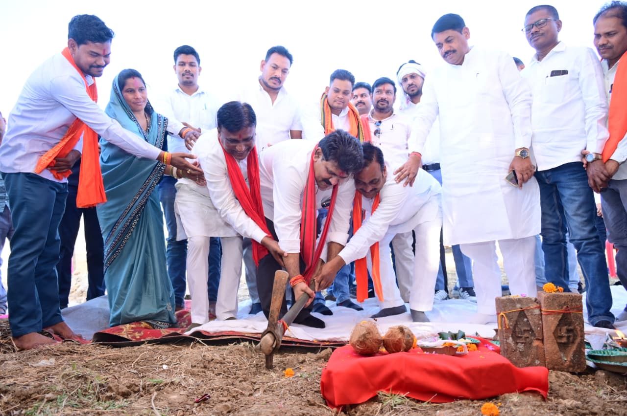 घोटिया में बनेगा नया विद्युत उपकेंद्र, कवर्धा शहर को मिलेगी मजबूत बिजली व्यवस्था  उप मुख्यमंत्री ने 2.06 करोड़ की लागत स