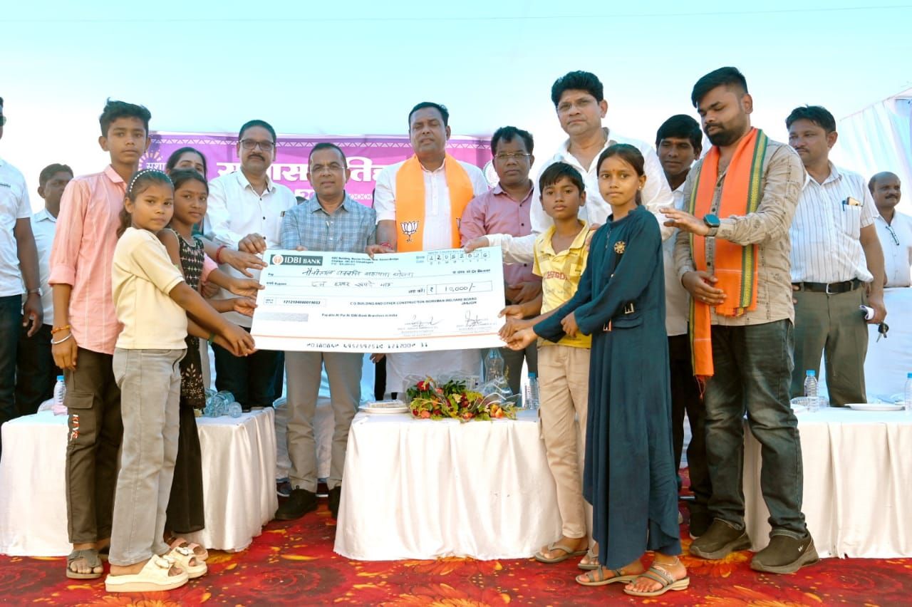 सुशासन तिहार: ग्राम पंचायत भड़ेसर एवं नगर पंचायत नवागढ़ में हुआ जनसमस्या निवारण शिविर का आयोजन